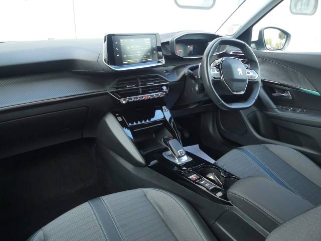 2022 Peugeot 2008 1.2 PureTech 130 Allure Premium 5dr EAT8