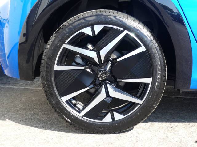 2024 Peugeot 208 1.2 Hybrid 136 GT 5dr e-DSC6