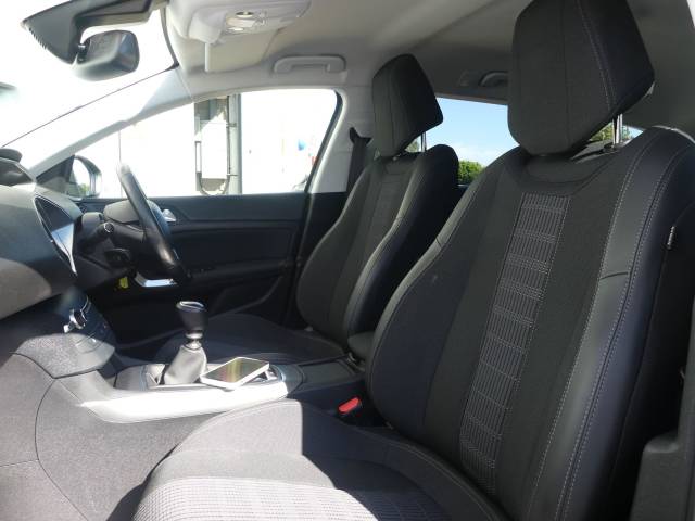 2020 Peugeot 308 SW 1.2 PureTech 130 Allure 5dr [Digital i-Cockpit]