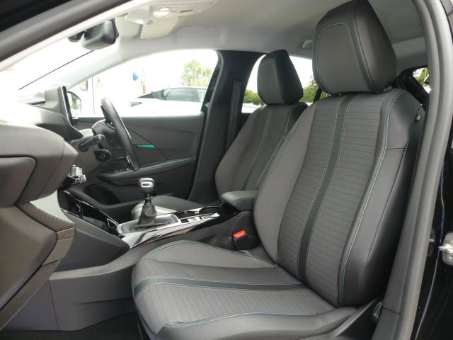 2020 Peugeot 208 1.2 PureTech 100 Allure Premium 5dr