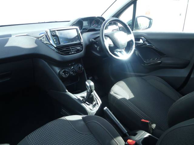 2018 Peugeot 208 1.2 PureTech Allure Premium 5dr