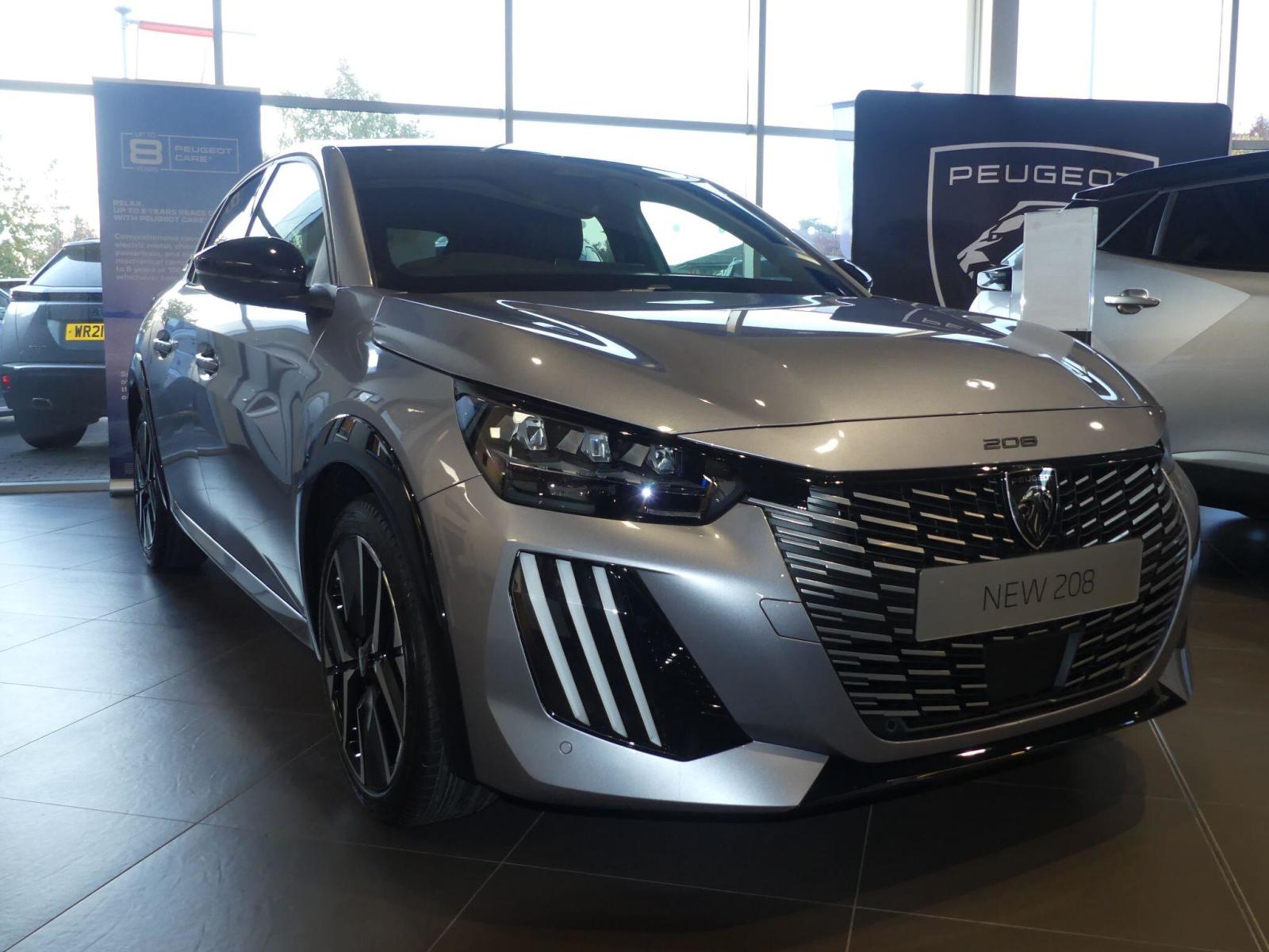  Peugeot 208