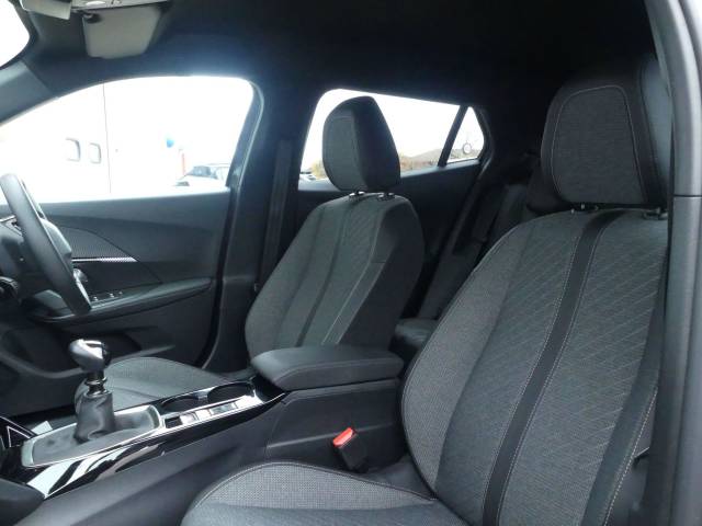 2024 Peugeot 2008 1.2 PureTech 130 Allure 5dr