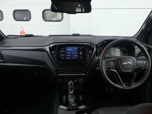 2025 Isuzu D-max 1.9 TD V-Cross Steel Edition Auto 4WD Euro 6 (s/s) 4dr