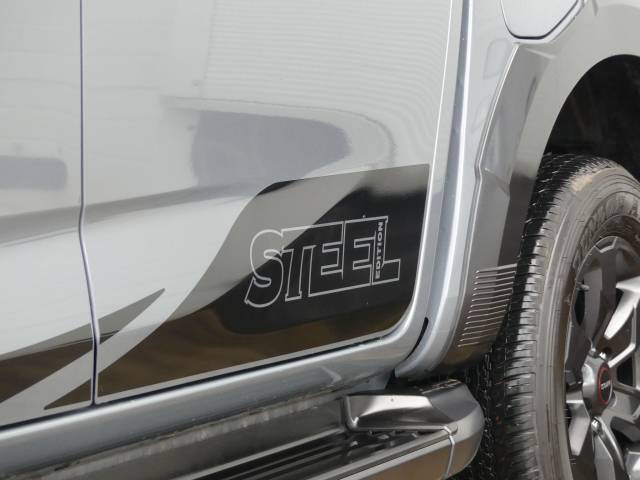 2025 Isuzu D-max 1.9 TD V-Cross Steel Edition Auto 4WD Euro 6 (s/s) 4dr