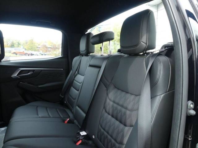 2025 Isuzu D-max 1.9 DL40 Double Cab 4x4