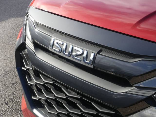 Isuzu D-max 1.9 TD V-Cross Commercial Auto 4WD Euro 6 (s/s) 4dr