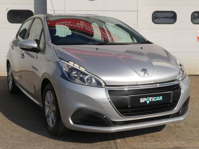 Peugeot 208 1.2 PureTech 82 Active 5dr Hatchback Petrol SILVER