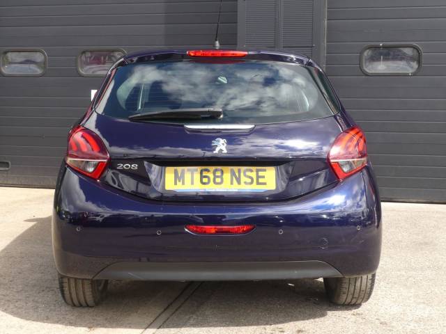 2018 Peugeot 208 1.2 PureTech 82 Signature 5dr [Start Stop]