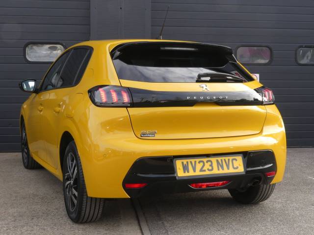 2023 Peugeot 208 1.2 PureTech 100 Allure Premium + 5dr