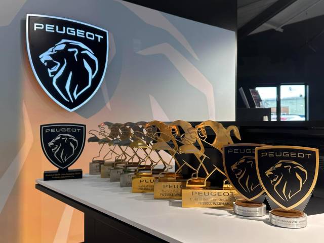 2023 Peugeot 2008 1.2 PureTech Allure Premium+ 5dr