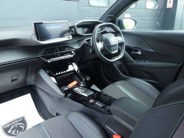2024 Peugeot 208 1.2 Hybrid 136 GT 5dr e-DSC6