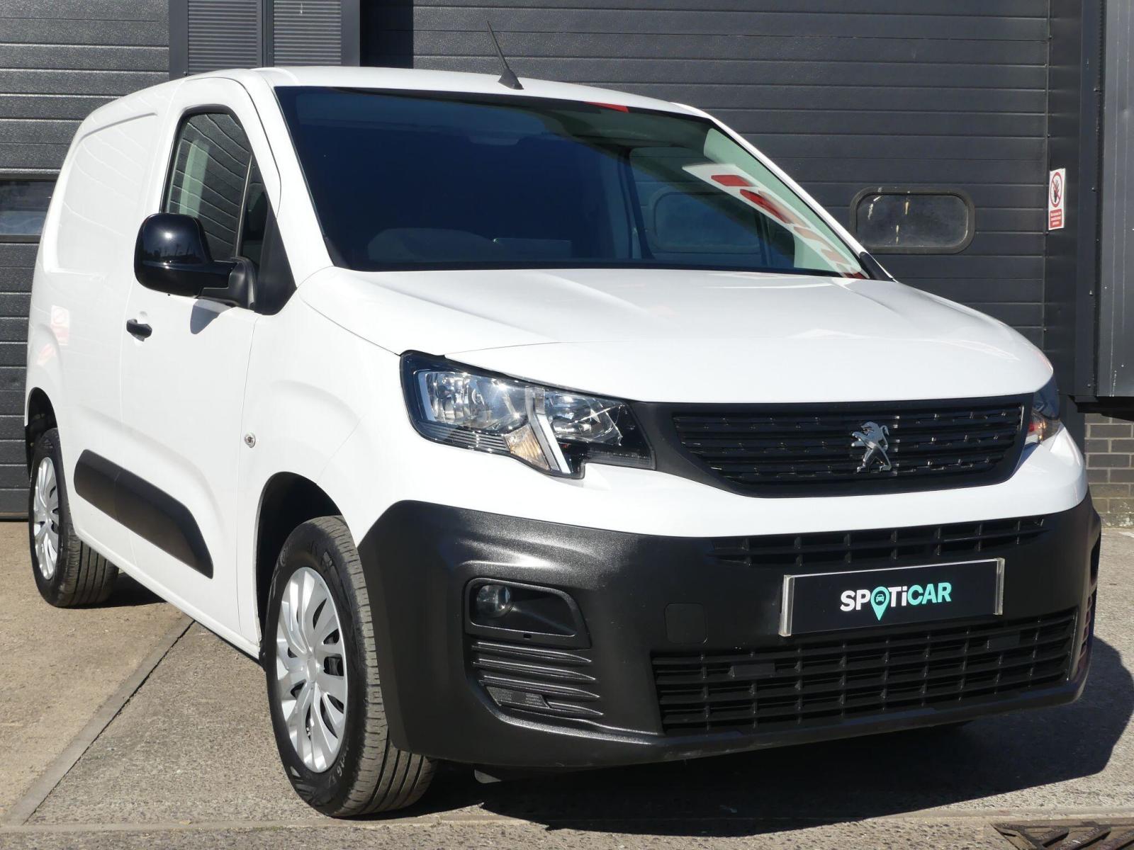 2022 Peugeot Partner