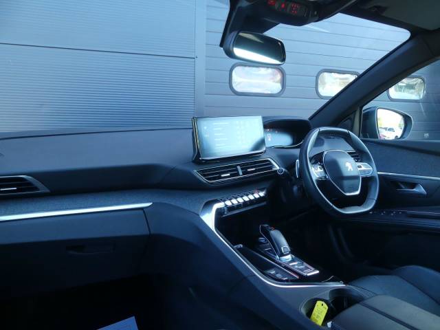2023 Peugeot 5008 1.2 PureTech Allure Premium+ 5dr EAT8