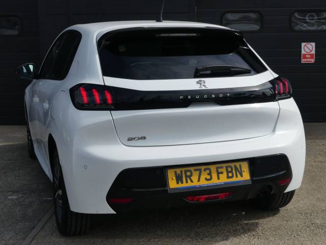 2024 Peugeot 208 1.2 PureTech 100 Allure Premium + 5dr
