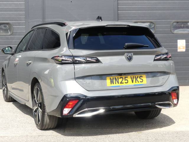 2025 Peugeot 308 SW 1.2 Hybrid 136 GT 5dr e-DSC6