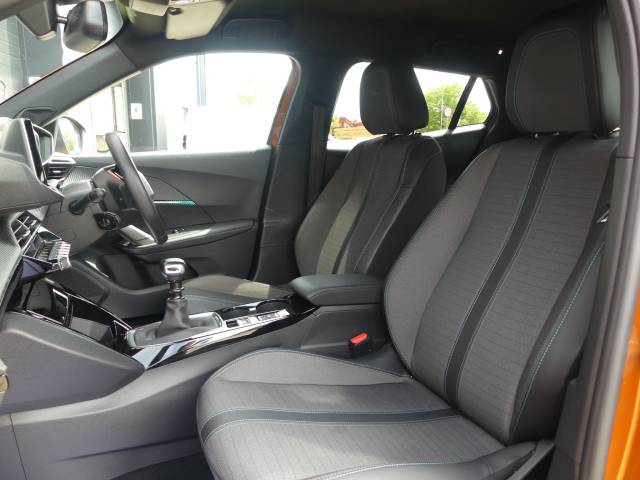 2023 Peugeot 2008 1.2 PureTech Allure Premium+ 5dr