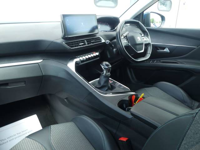 2021 Peugeot 3008 1.2 PureTech Allure 5dr