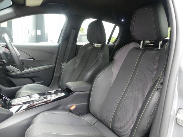 2025 Peugeot e-208 115kW GT 51kWh 5dr Auto