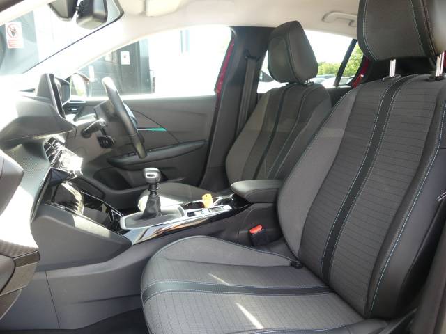 2021 Peugeot 208 1.2 PureTech 100 Allure Premium 5dr
