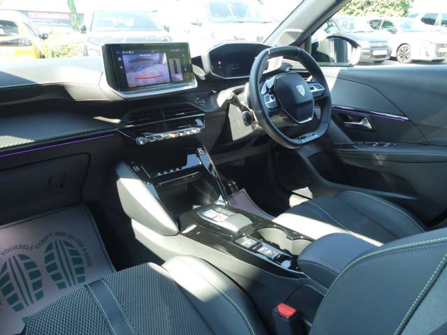 2025 Peugeot 208 1.2 Hybrid 136 GT 5dr e-DSC6