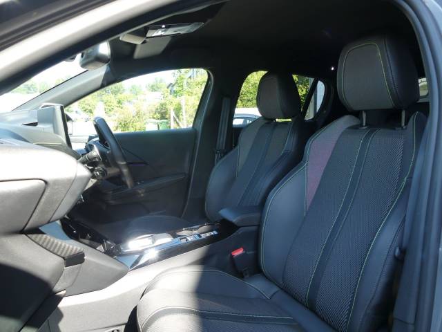 2025 Peugeot 208 1.2 Hybrid 136 GT 5dr e-DSC6