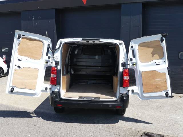 2023 Peugeot Expert 1400 2.0 BlueHDi 145 Professional Premium + Van