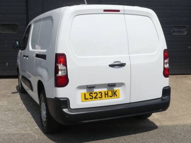 2023 Peugeot Partner 950 1.5 BlueHDi 100 Professional Premium + Van