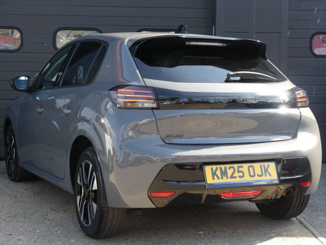 2025 Peugeot 208 1.2 Hybrid 100 Allure 5dr e-DSC6