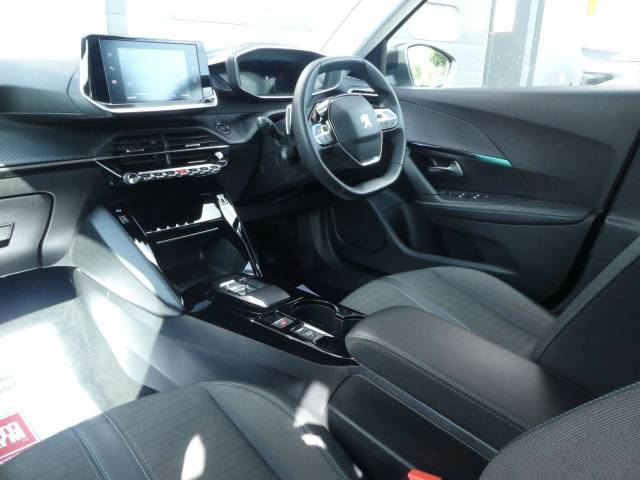 2022 Peugeot 2008 1.2 PureTech 130 Allure Premium 5dr EAT8
