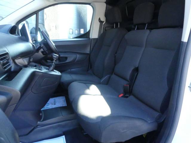 2022 Peugeot Partner 1000 1.5 BlueHDi 100 Professional Premium + Van