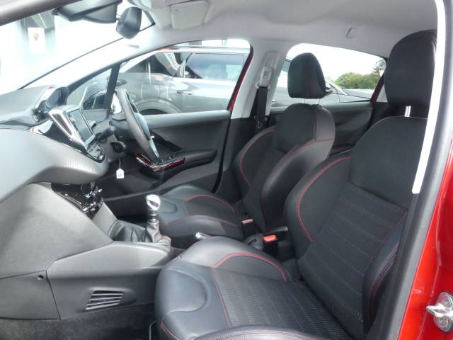 2019 Peugeot 208 1.2 PureTech 110 GT Line 5dr [6 Speed]