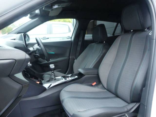 2023 Peugeot 2008 1.2 PureTech Allure Premium+ 5dr