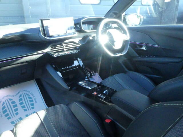 2025 Peugeot 208 1.2 Hybrid 145 GT 5dr e-DSC6